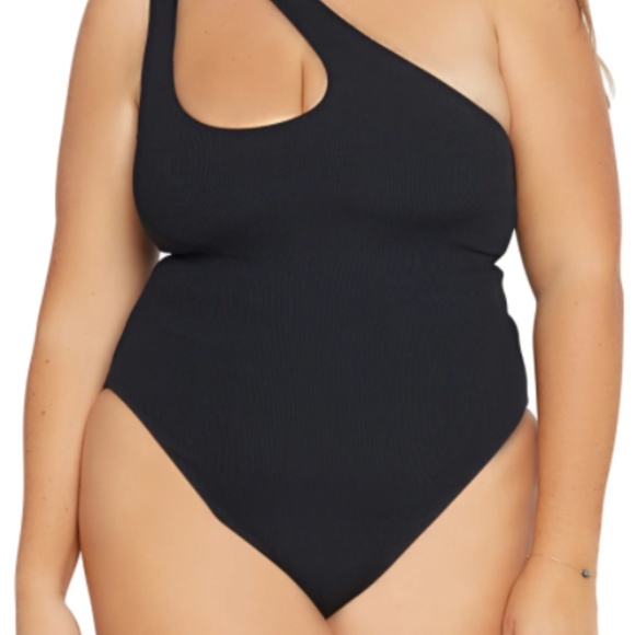 L-Space Black One Piece Swimsuit - Picture 5 of 7